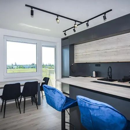 Modern 2bdrm - Airport Апартаменты