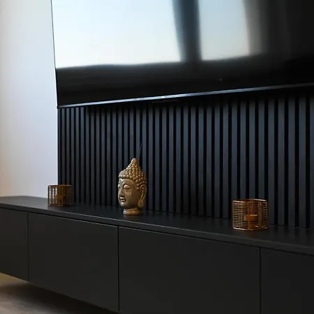 Modern 2bdrm - Airport Апартаменты